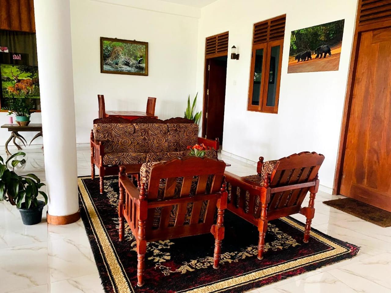 Hotel Tissamaharama Ngoại thất bức ảnh